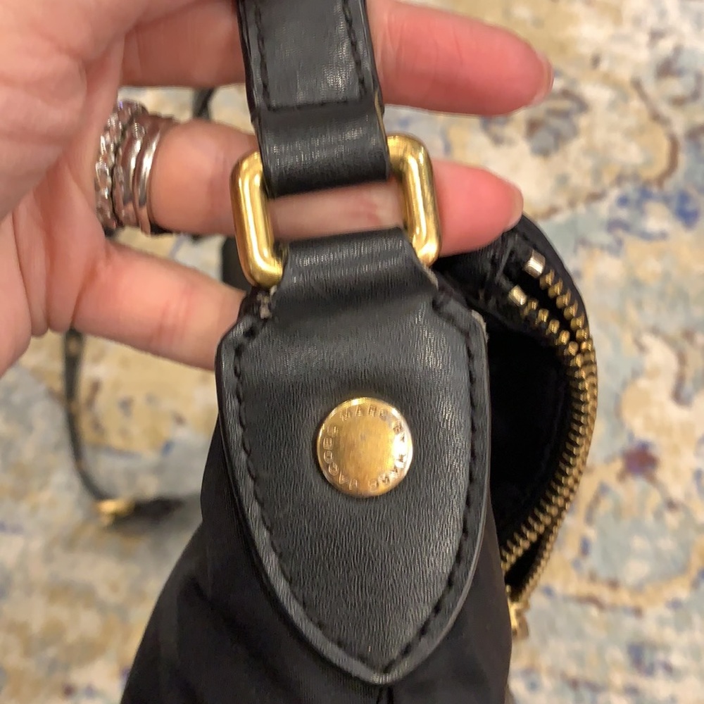 Marc Jacobs nylon crossbody black with gold hardware - Picture 3 of 5